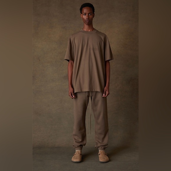 Fear of God ESSENTIALS Wood T-Shirt - Picture 9 of 9